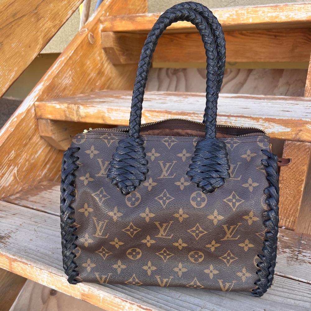 Louis Vuitton speedy
